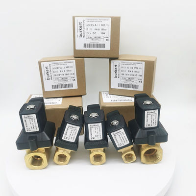 Burkert - 00178902 Válvula solenoide 2/2 Direção Nc 13 mm Orifício
