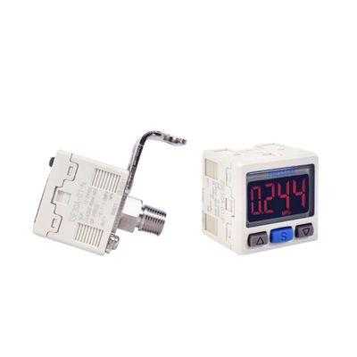 Interruptor de pressão digital SMC ZSE30AF-01-C Pressão composta NPN Colector aberto 1 Saída Análogo Saída de tensão