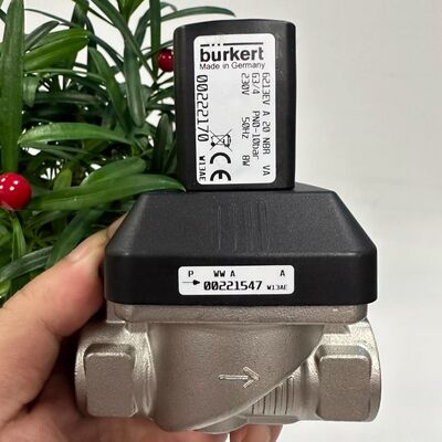 BURKERT Válvula solenoide 00222171 00222172 00222173 6213EV ENBR2.0 através de um buraco