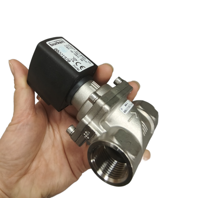 Válvula solenóide de 230 V CA com orifícios de 13 mm, adequada para aplicações em sistemas pneumáticos e hidráulicos 00221970