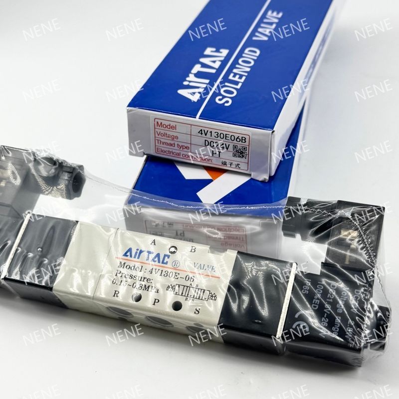 AIRTAC 4V230E-08 Válvula solenoide 24DC Voltagens para aplicações industriais