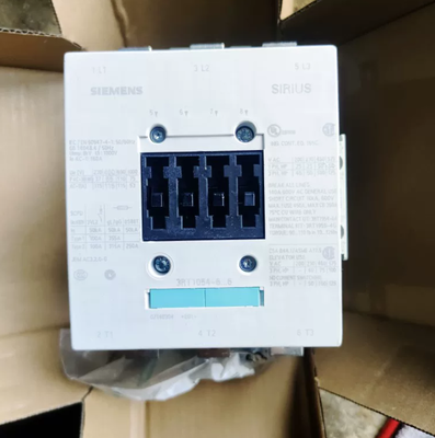 3RT1054-6AF36 Contator com bobina universal de 25 a 60 graus Celsius AC DC, projetado para comutação elétrica em controle de motores e automação